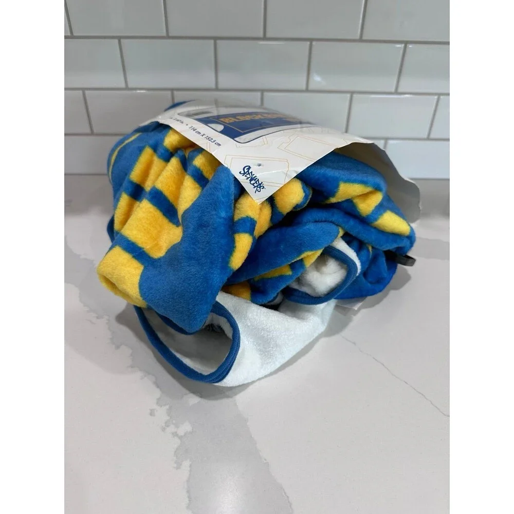 Blockbuster Video VHS Cassette Throw Blanket NWT Spencer's Rare 45 x 60 Blue